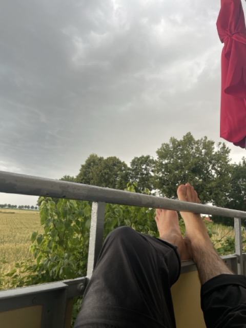 Gewitter auf dem Balkon genießen