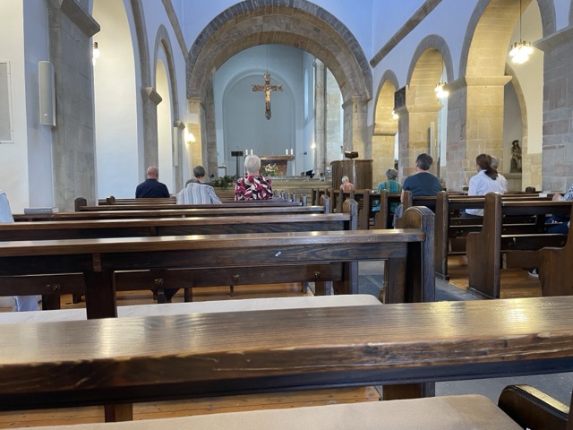 Heiligen Kreuz:  Heilige Messe in Hildesheim