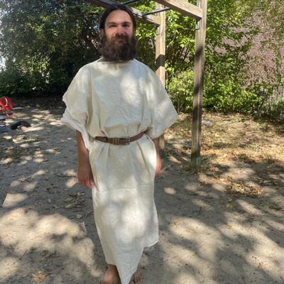 Jesus von Hildesheim in einer Tunika